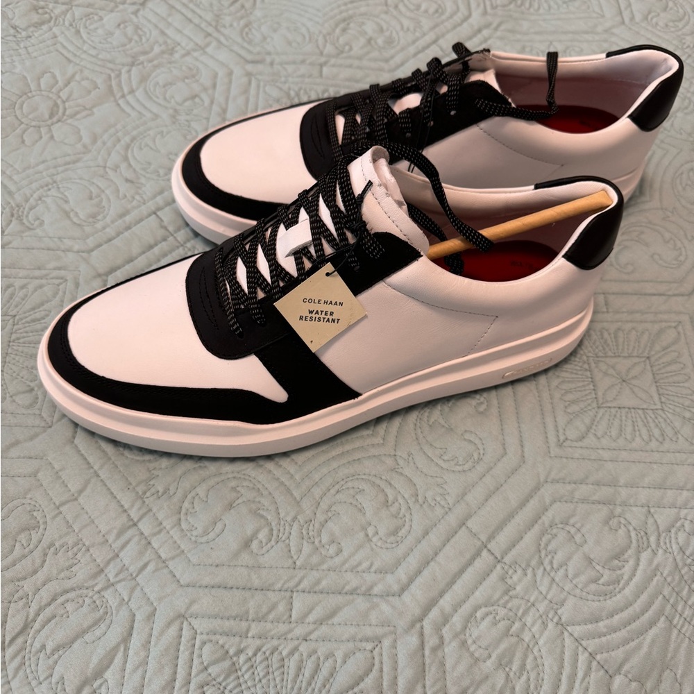 Cole Haan Mens golf shoes. Brand new with tags!